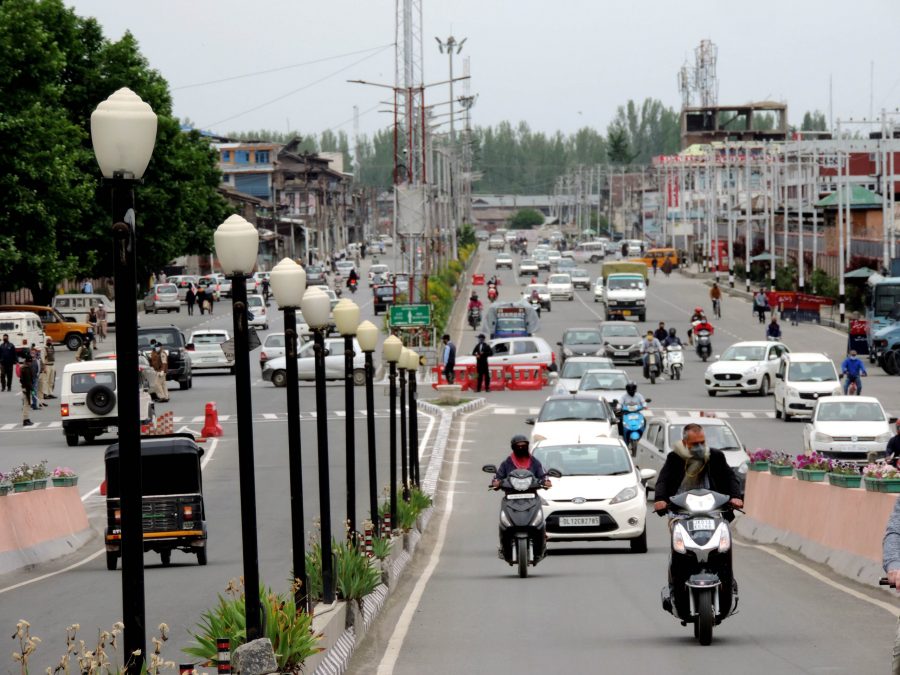 A moderate number of private vehicles and Auto Rickshaws hit the roads in Srinagar
